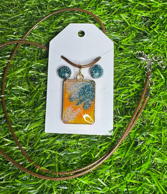 Chasing Sunsets Necklace and Earring Set