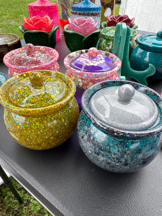 Resin Jar With Lid