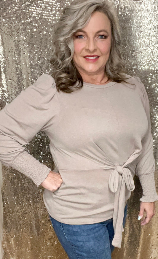 Puffed and Pretty Top (IN STOCK)