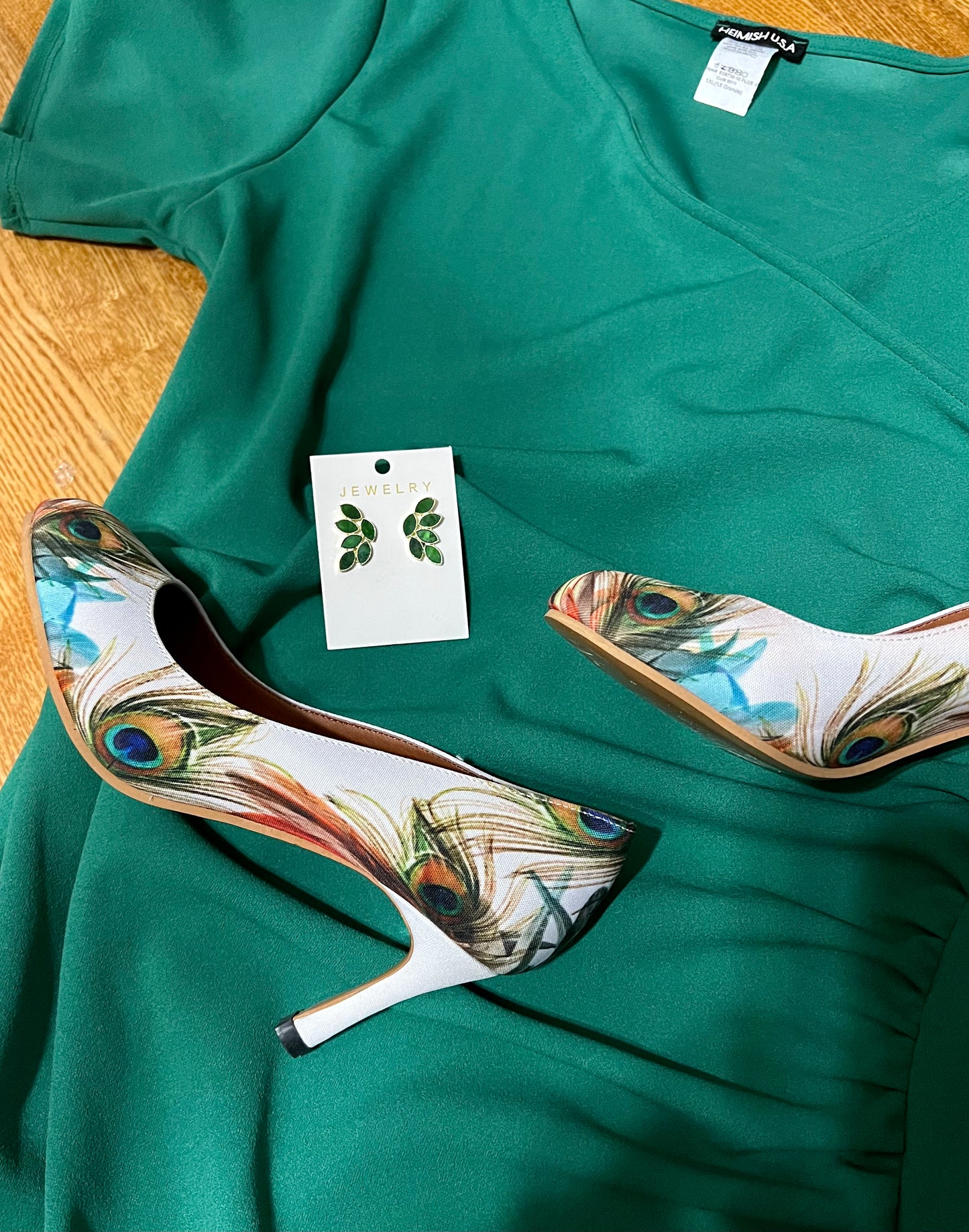 It's A Leafy Green and It's Great Earrings (IN STOCK)