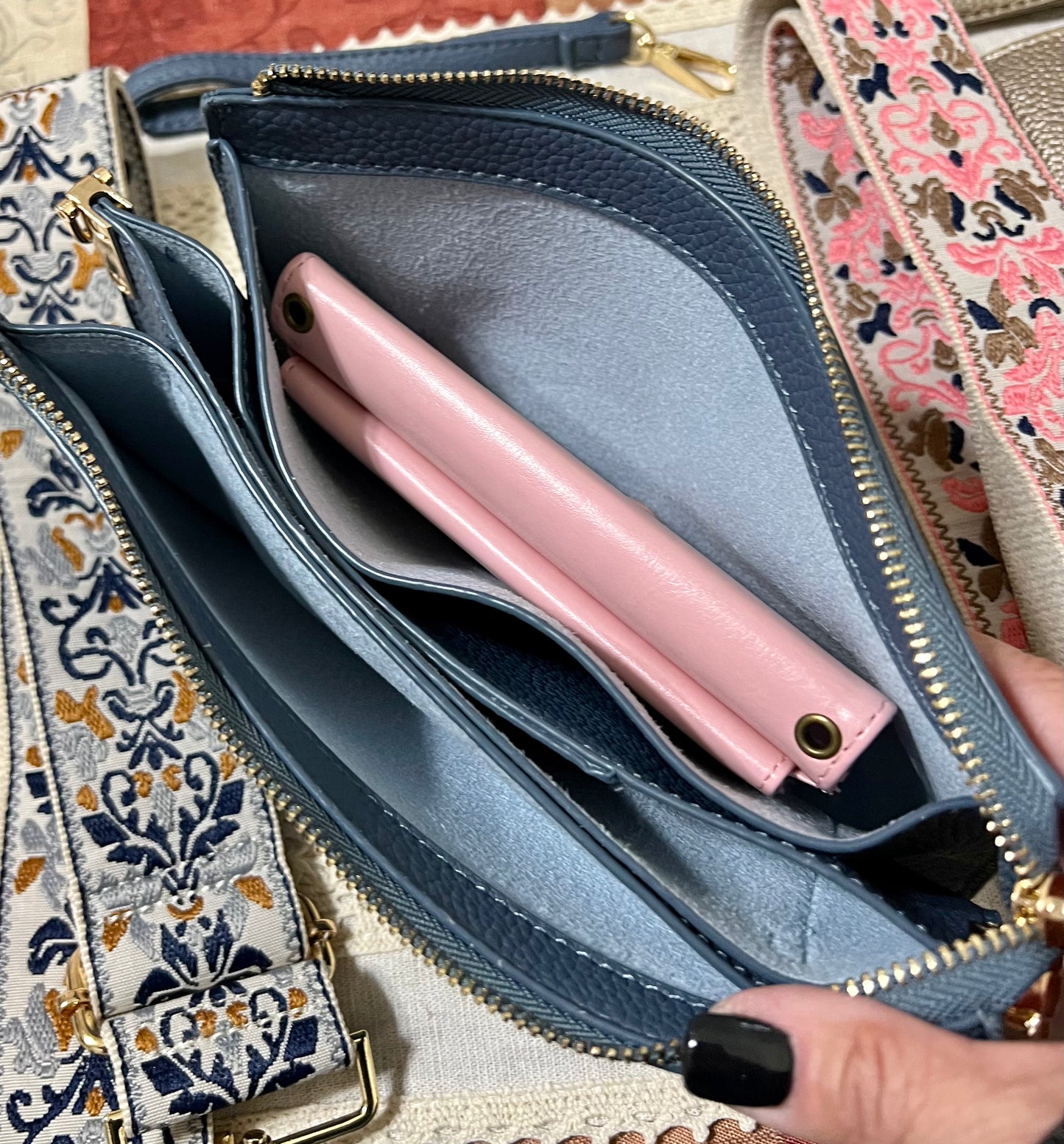 The Abby 3 IN 1 Crossbody Handbag (IN STOCK)