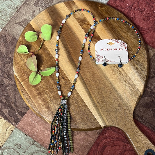 Totally A Tassel Necklace & Earring Set (IN STOCK)